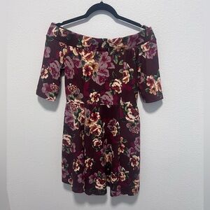 Haute Monde Burgundy Floral Off the Shoulder Mini Dress Size Medium